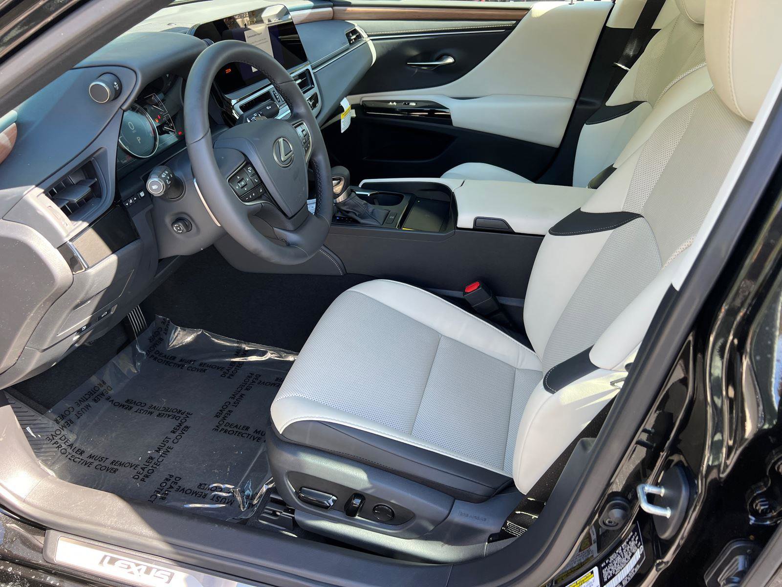 New 2025 Lexus ES 350 w/ Premium Package image 10