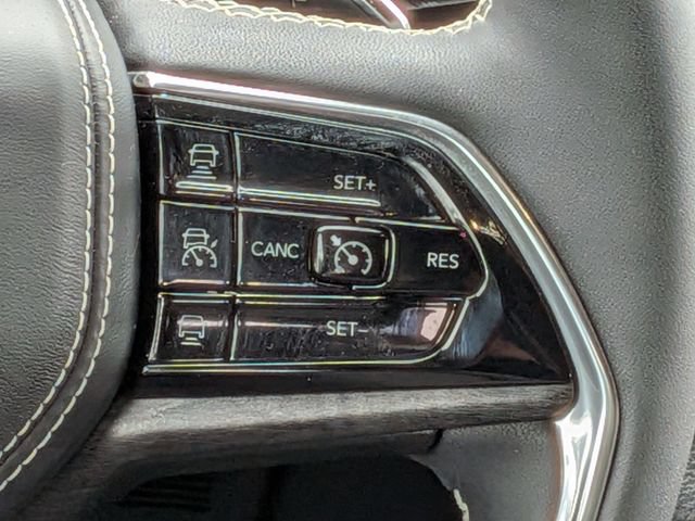 Certified 2023 Jeep Grand Cherokee Overland AWD/4WD image 20