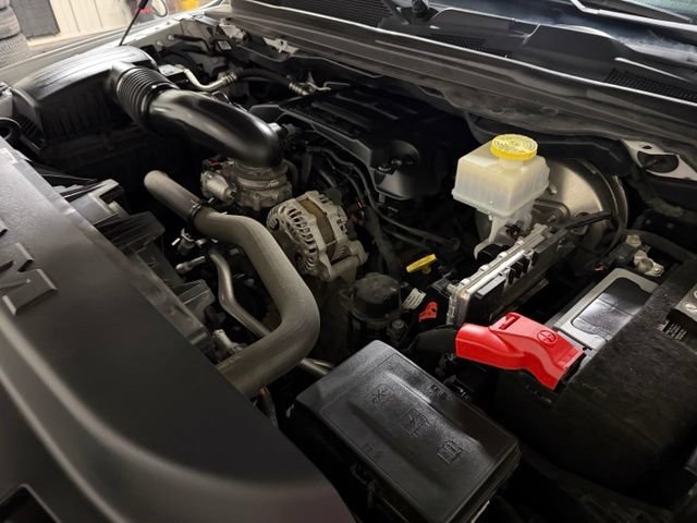Used 2022 RAM 1500 Laramie AWD/4WD image 46