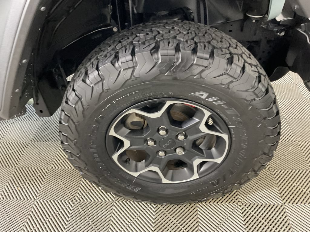 Used 2023 Jeep Wrangler Unlimited Rubicon w/ Cold Weather Group AWD/4WD image 11