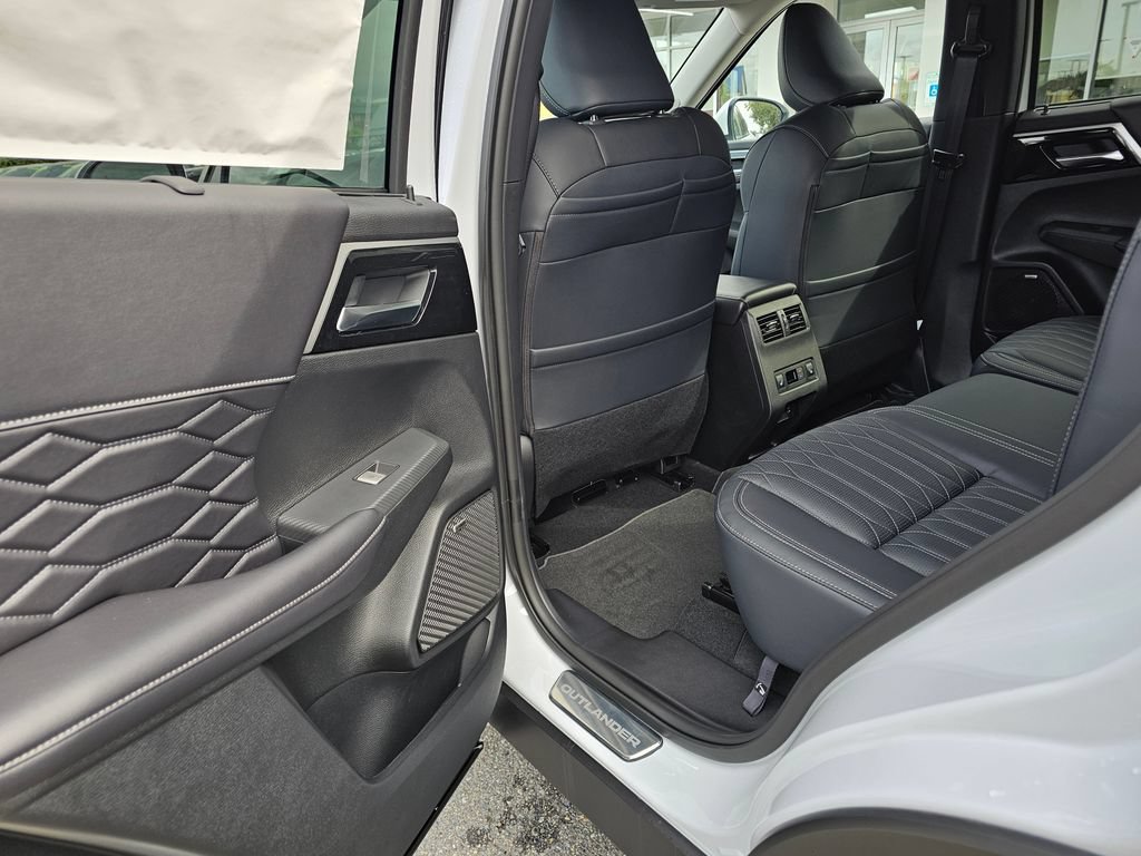 New 2026 Mitsubishi Outlander SEL AWD/4WD image 11