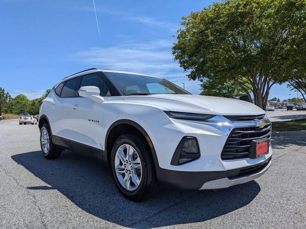 Used 2022 Chevrolet Blazer LT image 2