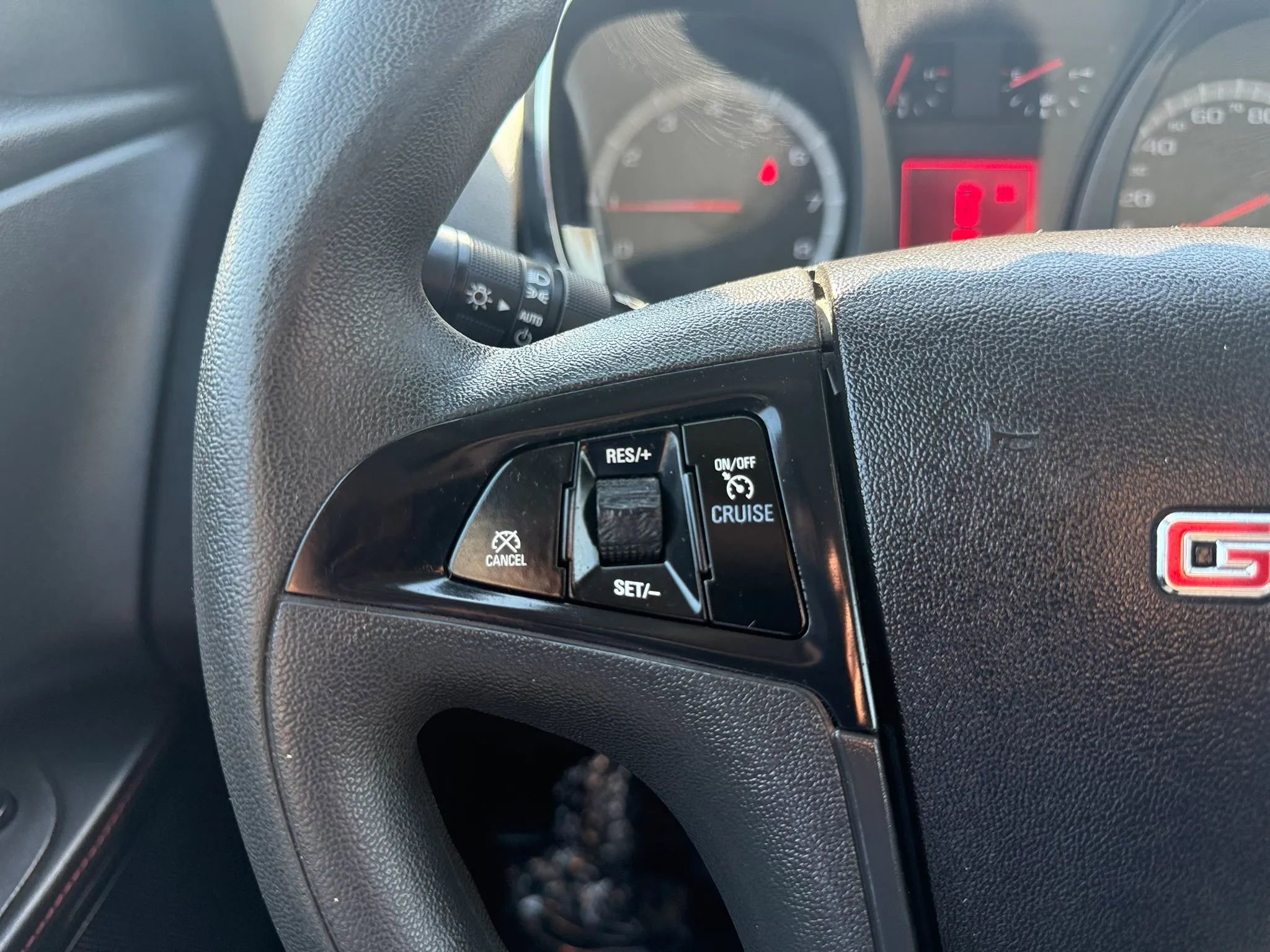 Used 2015 GMC Terrain SLE FWD image 19