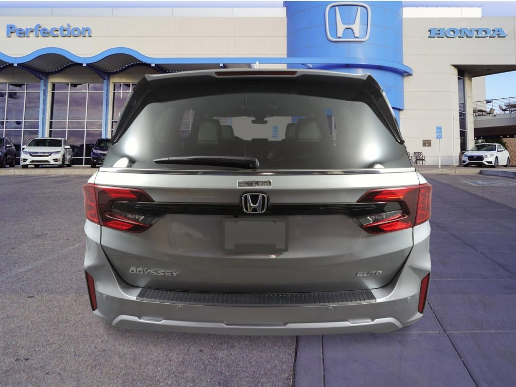 New 2026 Honda Odyssey Elite image 3