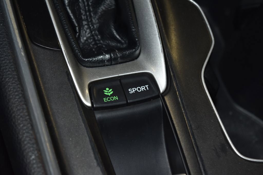 Used 2020 Honda Accord Sport image 17