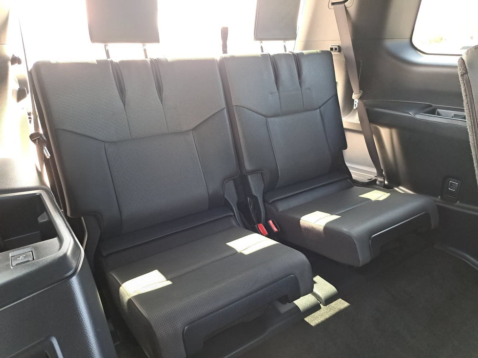 Used 2024 Lexus GX 550 w/ Accessory Package (2T) AWD/4WD image 12