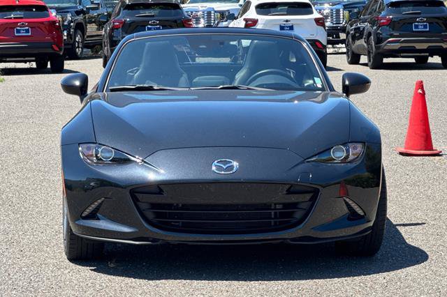 Used 2022 MAZDA MX-5 Miata RF Grand Touring RWD image 8