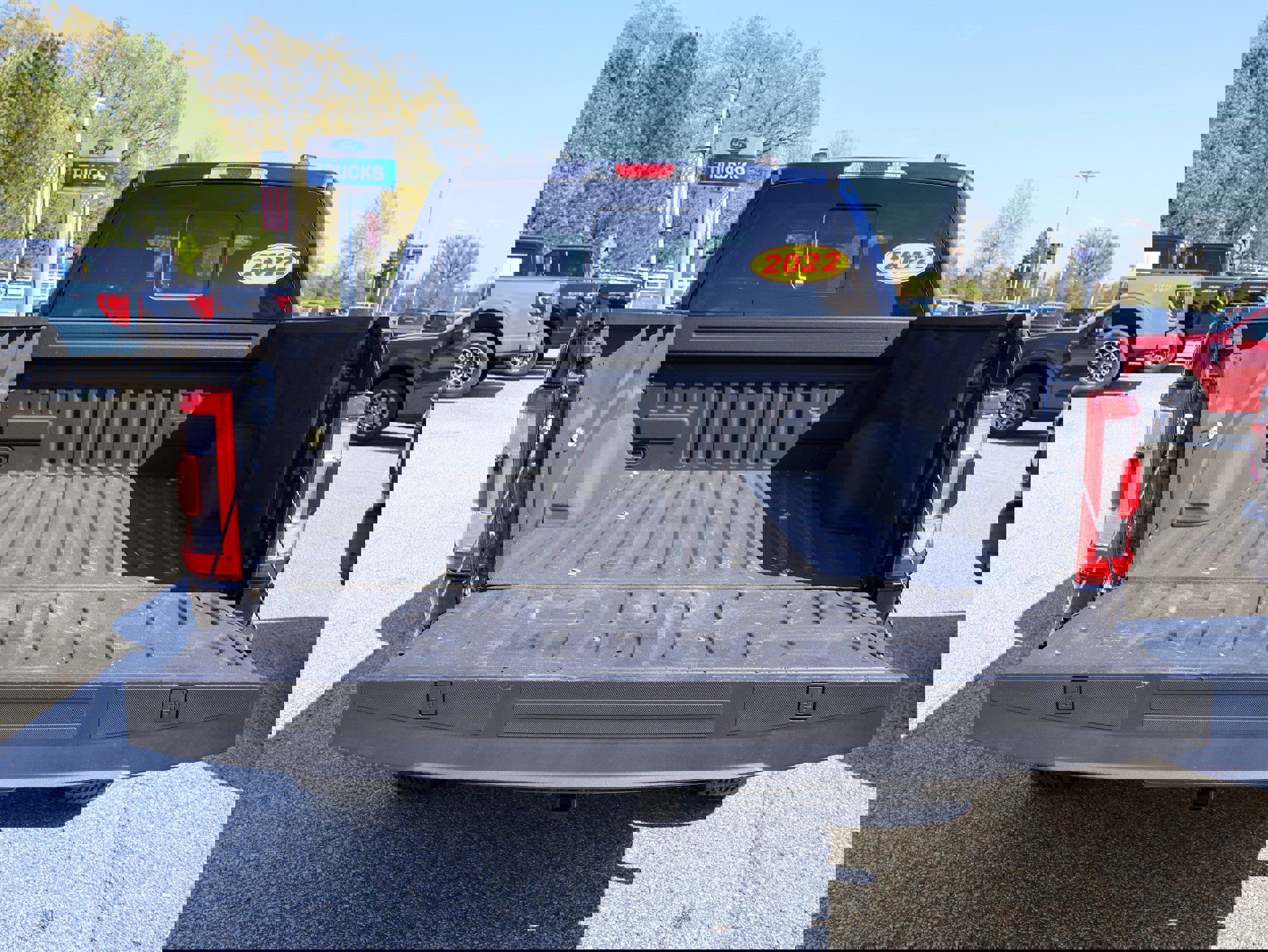 Used 2022 Ford F150 Lariat AWD/4WD image 8