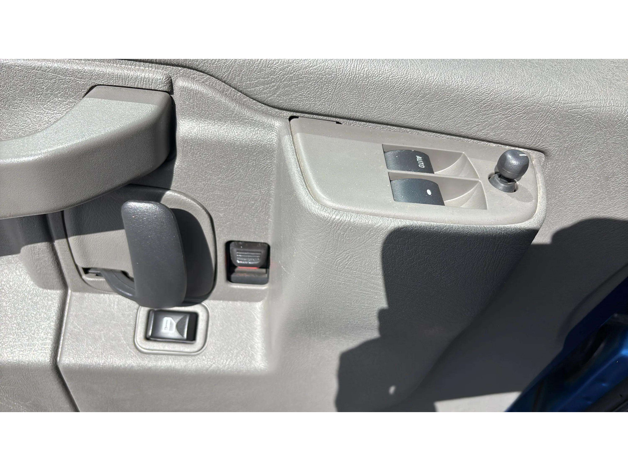Used 2019 Chevrolet Express 3500 LS w/ Chrome Appearance Package RWD image 18