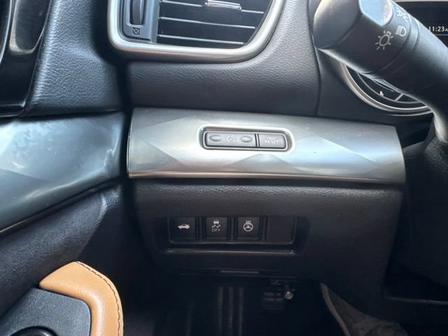 Used 2016 Nissan Maxima SR FWD image 24