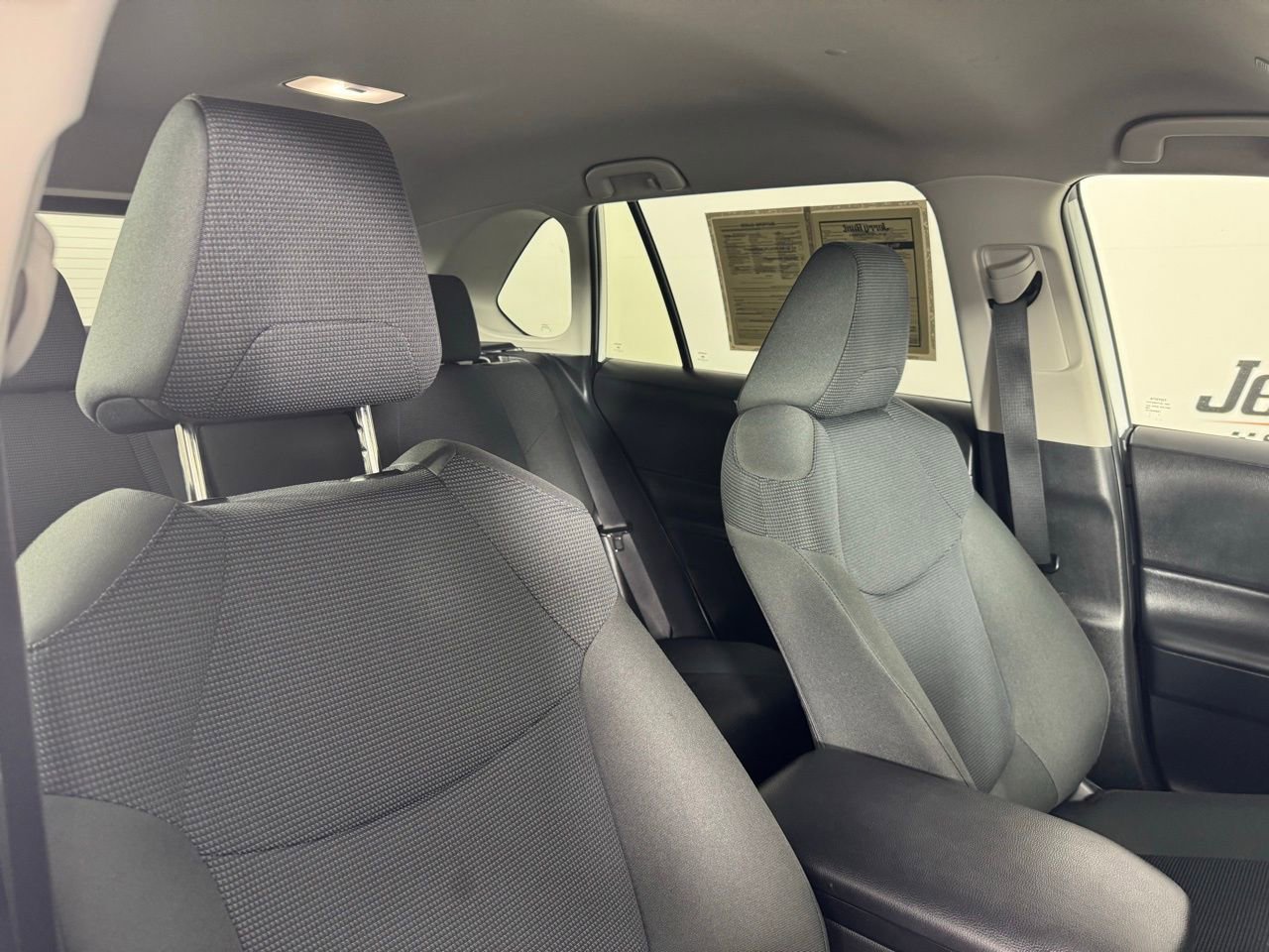 Used 2025 Toyota RAV4 LE image 29