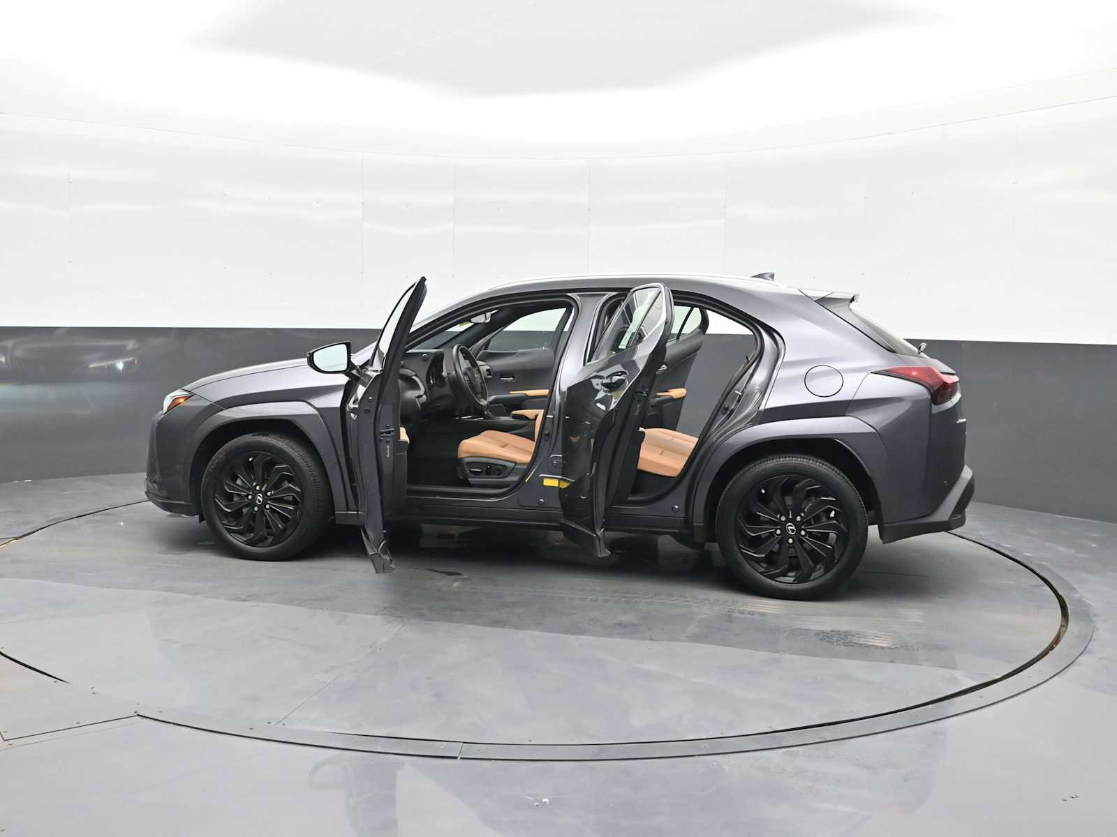 Used 2024 Lexus UX 250h AWD w/ Premium Package image 38