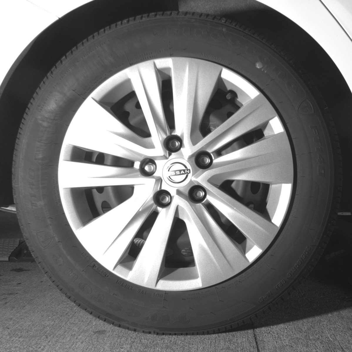 Used 2025 Nissan Sentra S FWD image 15