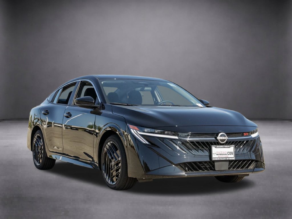 New 2026 Nissan Sentra SR w/ Floor Mat Package FWD image 2