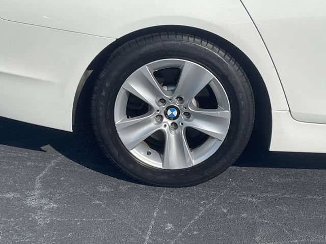 Used 2013 BMW 528i xDrive Sedan AWD/4WD image 8