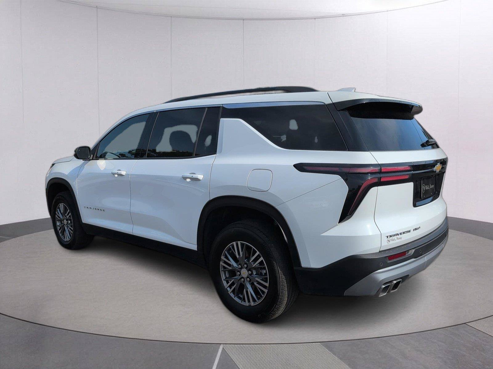 Certified 2025 Chevrolet Traverse LT AWD/4WD image 5