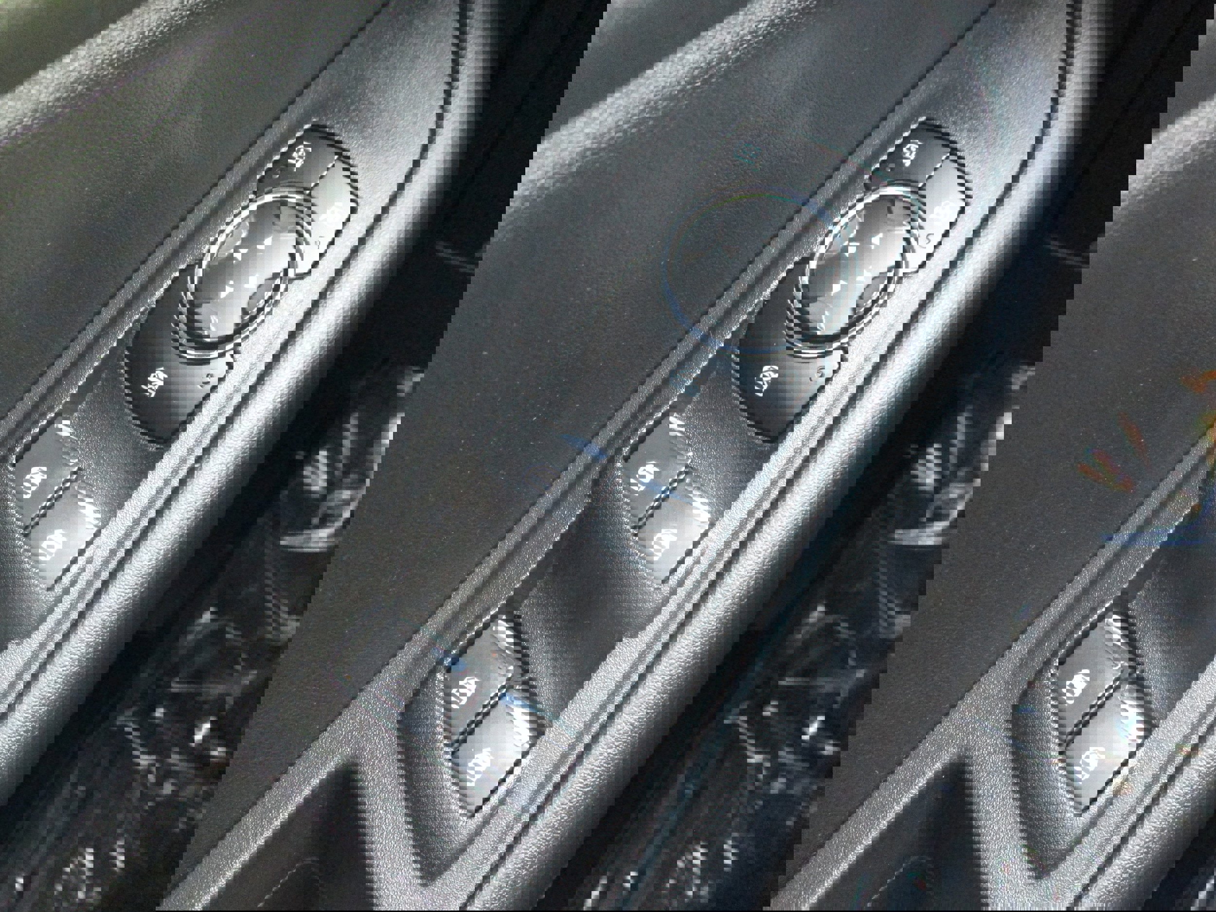 Used 2023 Ford Edge SEL w/ Convenience Package image 35