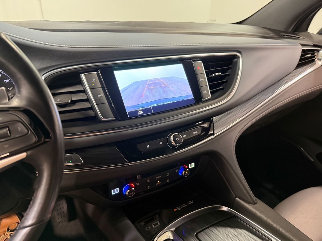 Used 2023 Buick Enclave Essence AWD/4WD image 80