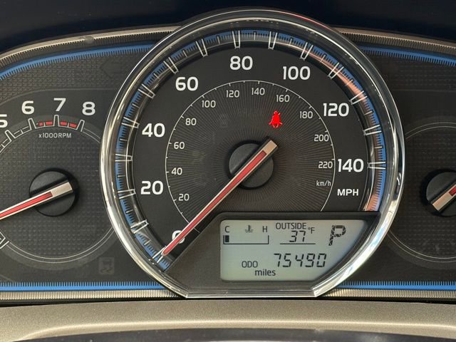 Used 2014 Toyota RAV4 Limited w/ Technology Package image 21