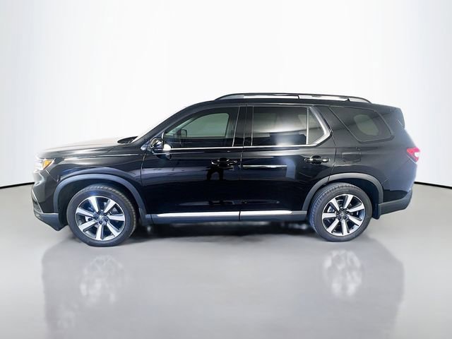 Used 2025 Honda Pilot Touring image 5