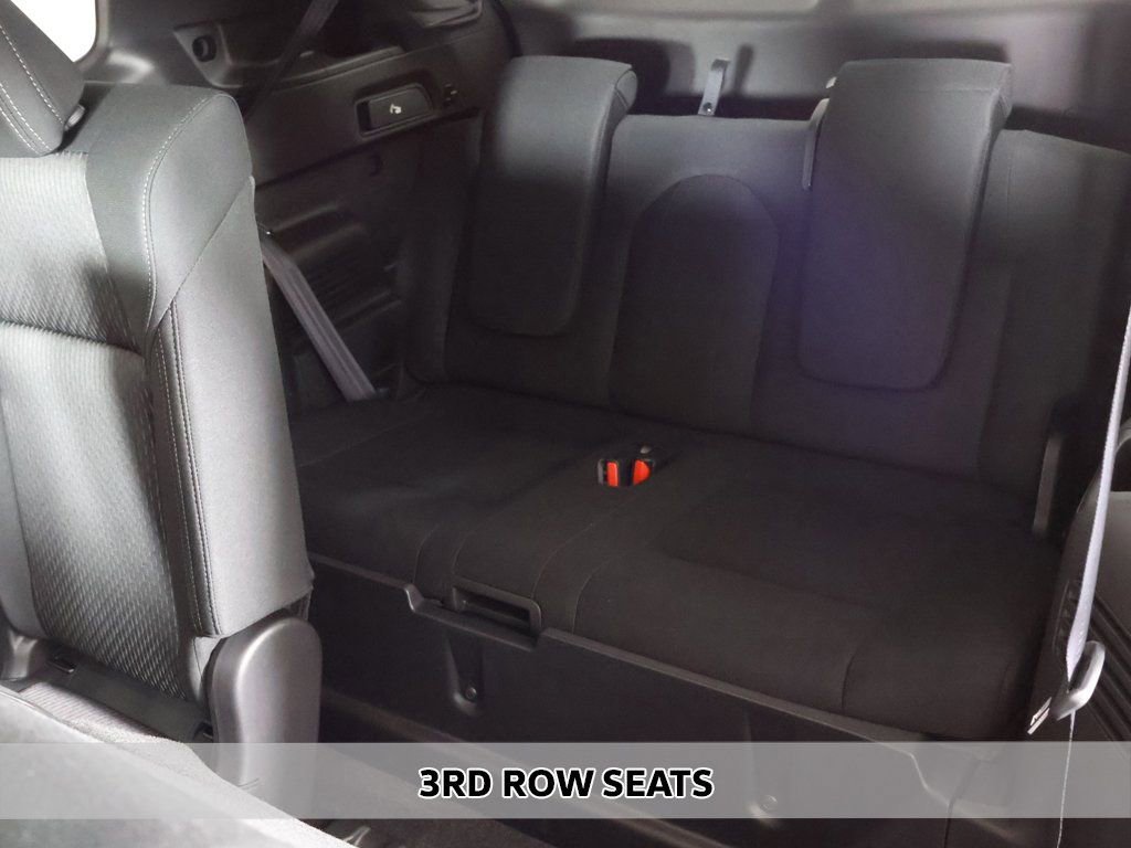 New 2026 Mitsubishi Outlander ES FWD image 7