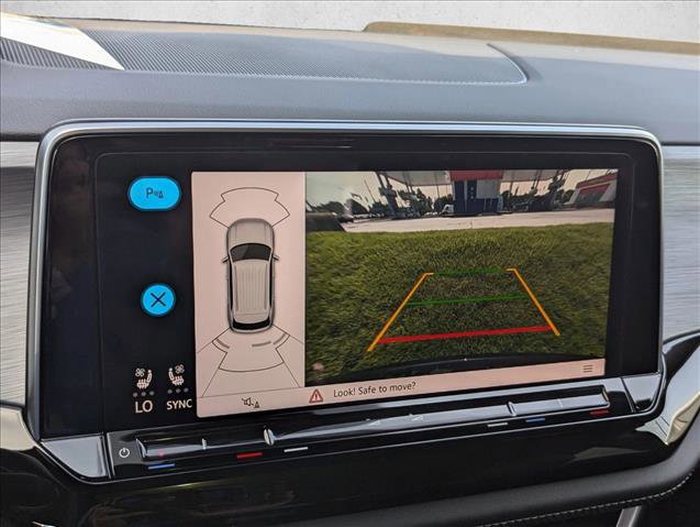 New 2026 Volkswagen Atlas Cross Sport SE image 12