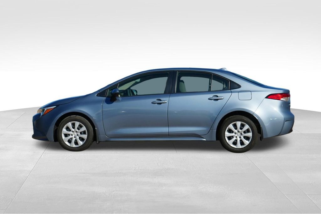 Used 2024 Toyota Corolla XLE image 4