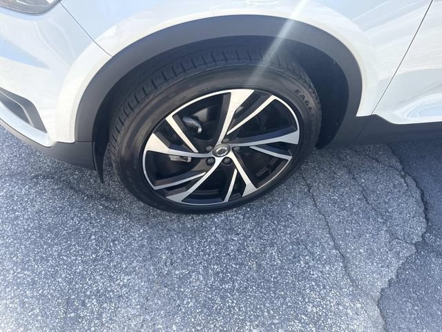 Used 2021 Volvo XC40 T5 R-Design w/ Advanced Package AWD/4WD image 15