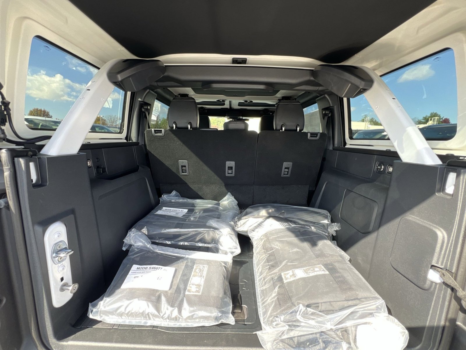 New 2025 Ford Bronco Badlands image 25