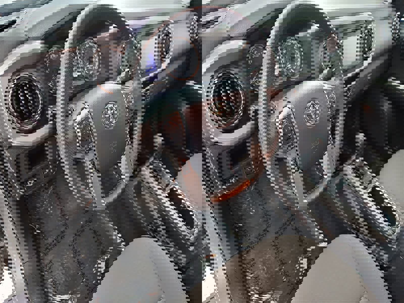 Used 2019 Toyota Tacoma SR5 image 2