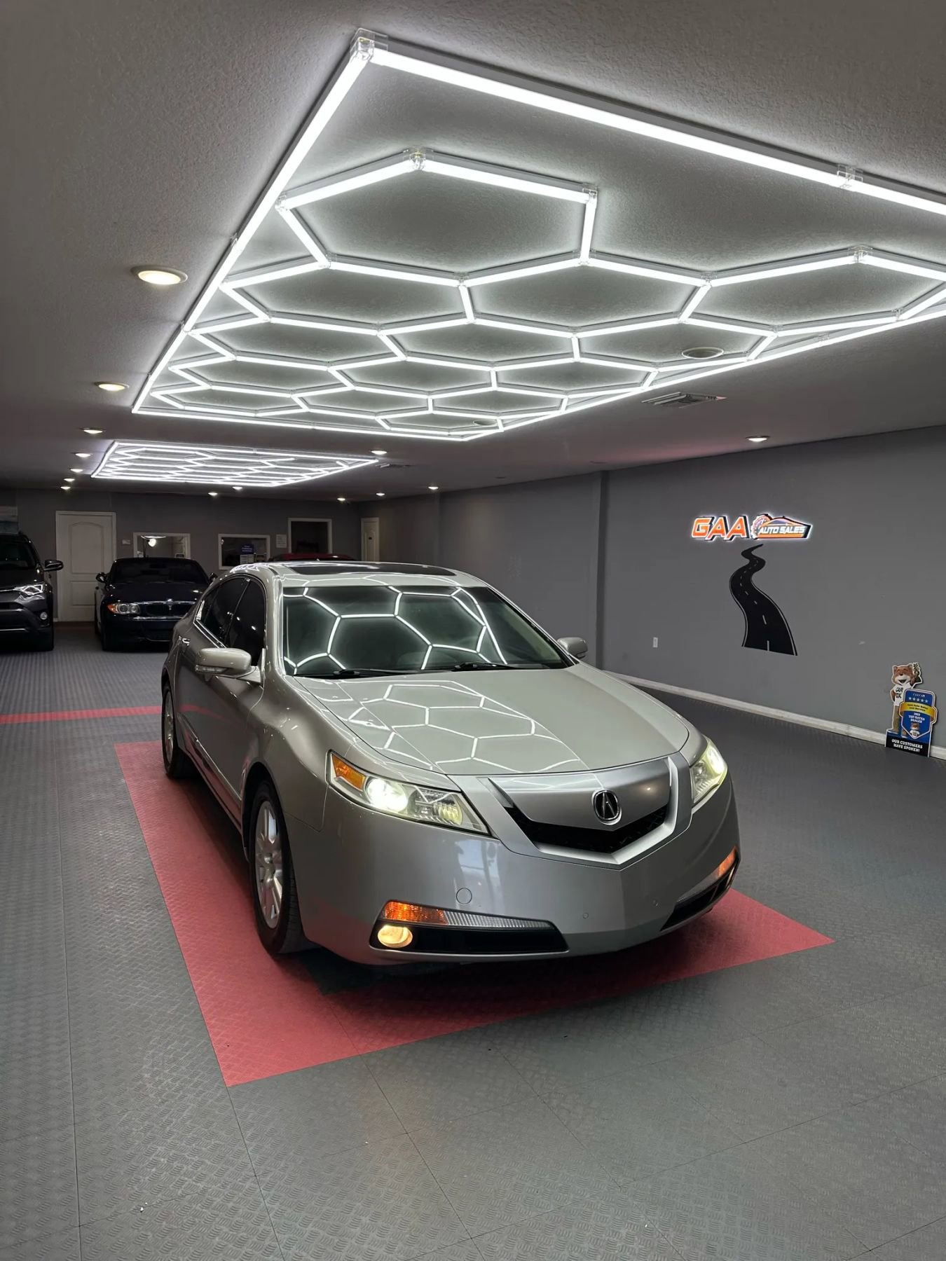 Used 2011 Acura TL w/ Technology Package image 1