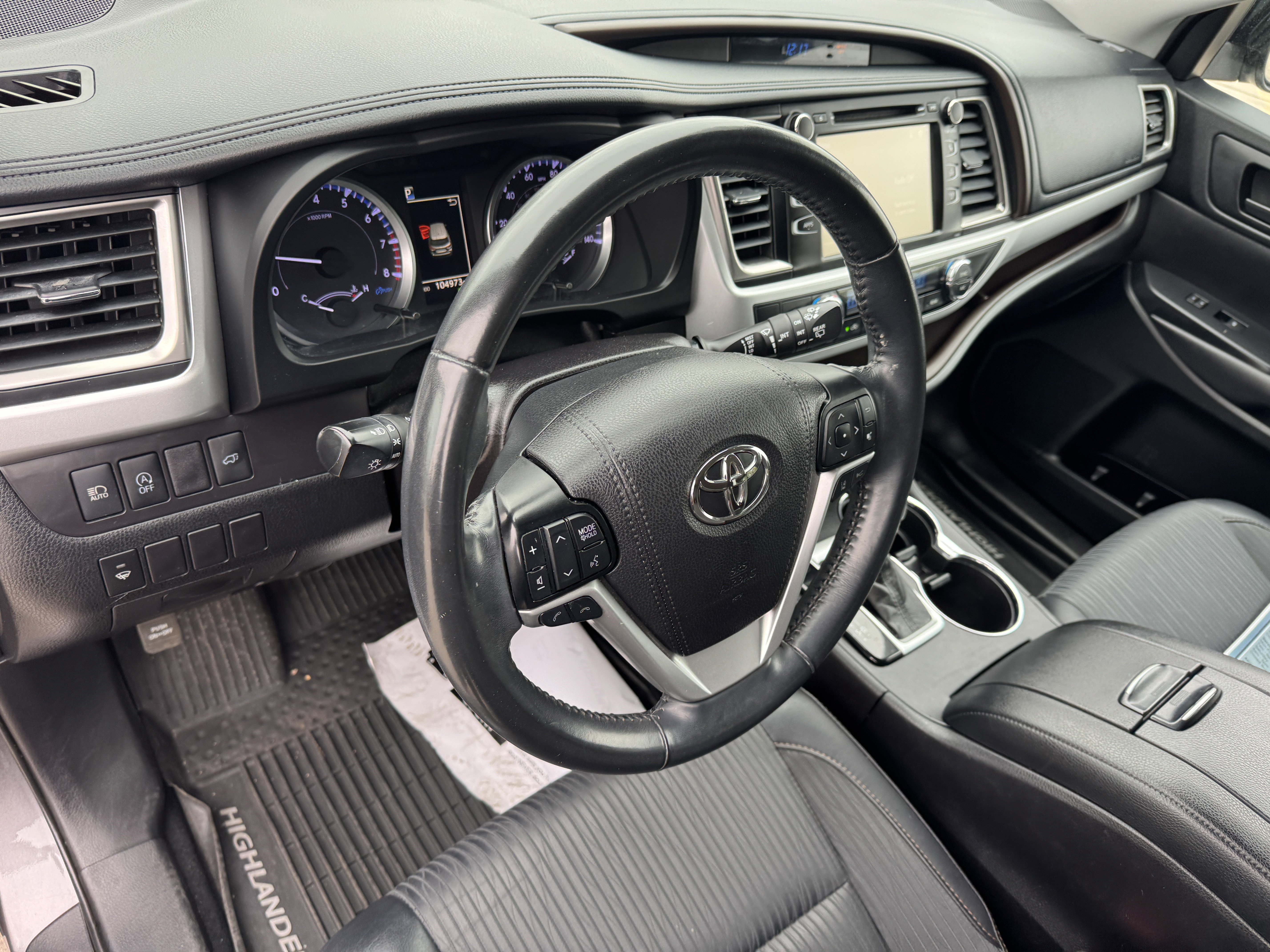 Certified 2019 Toyota Highlander Plus AWD/4WD image 12