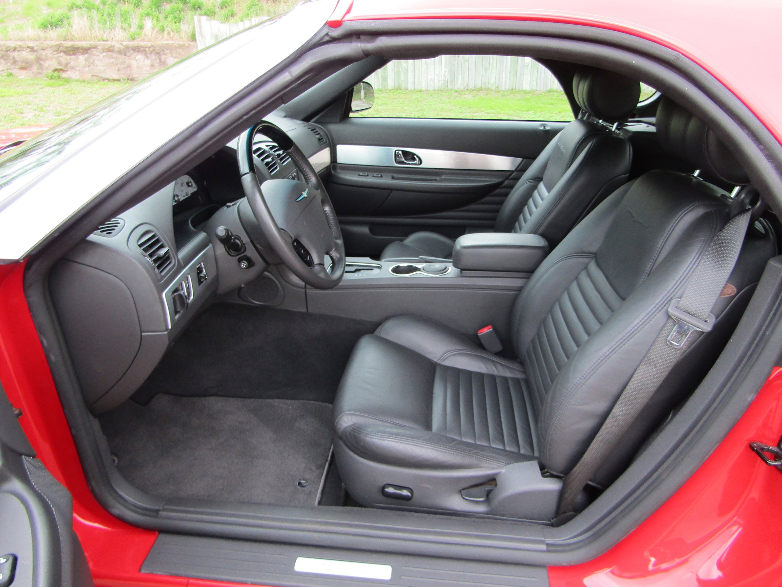 Used 2002 Ford Thunderbird RWD image 11