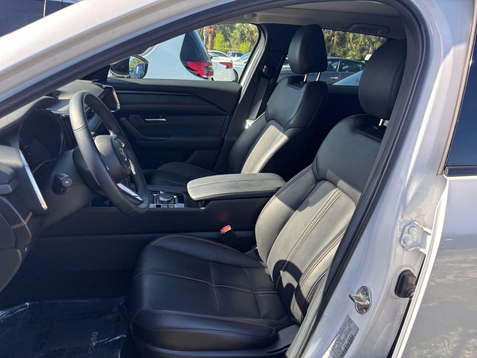 Used 2025 MAZDA CX-50 2.5 Hybrid w/ Premium Plus Pkg image 39