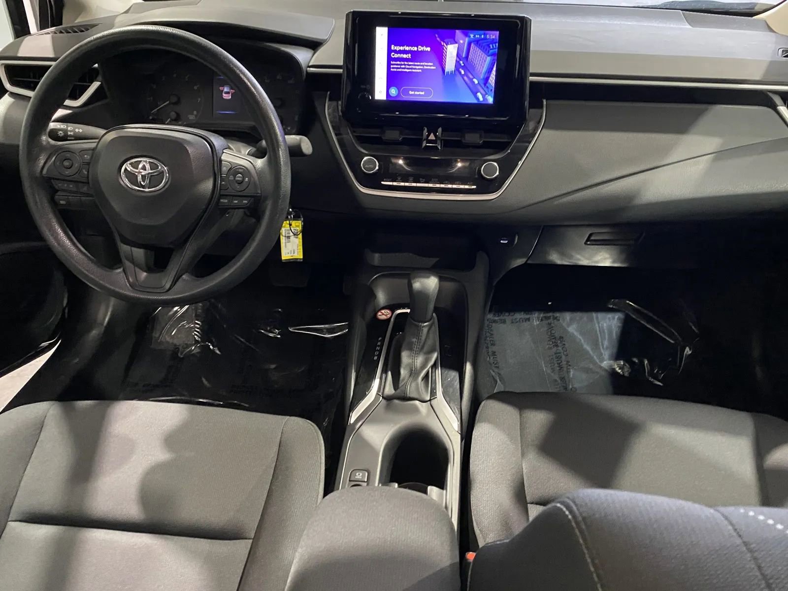 Used 2025 Toyota Corolla LE image 5