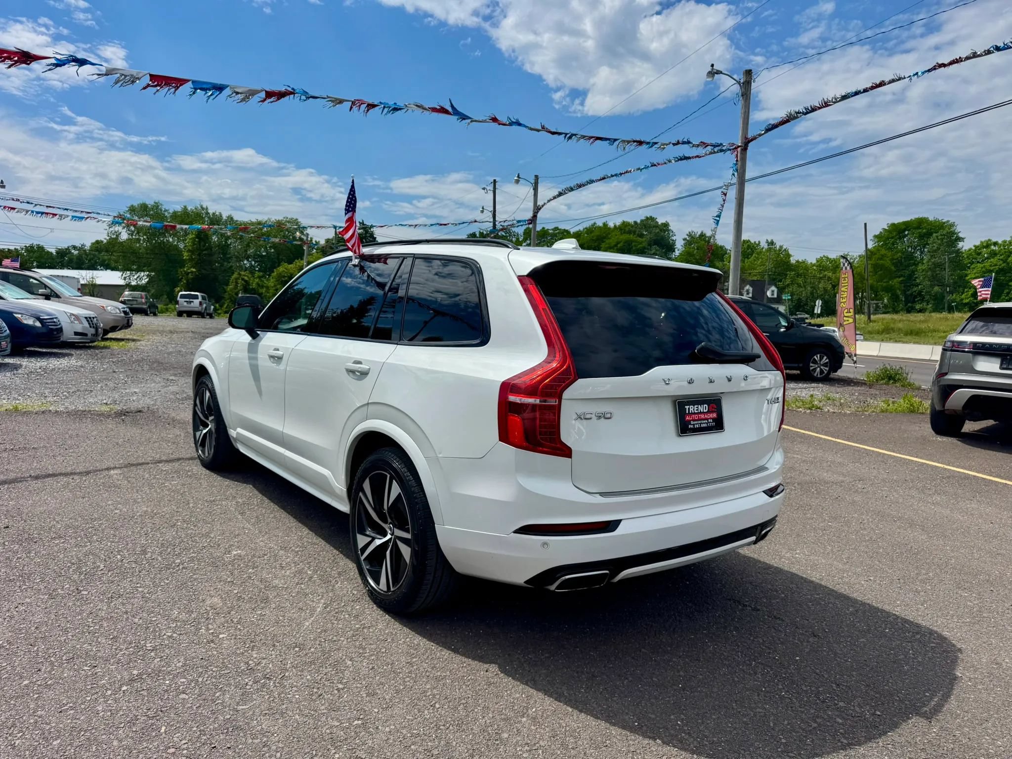 Used 2020 Volvo XC90 T6 R-Design w/ Protection Package Premier AWD/4WD image 3