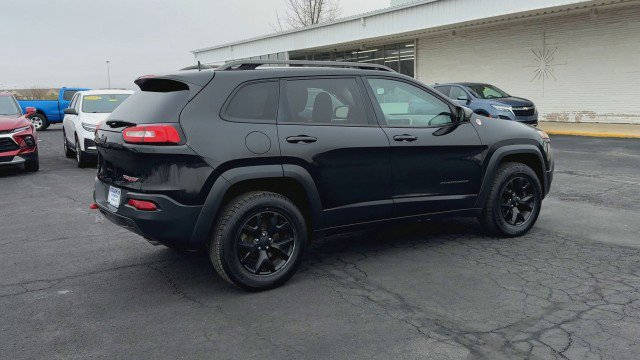 Used 2015 Jeep Cherokee Trailhawk w/ Leather Interior Group image 9