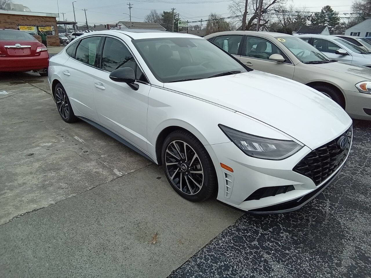Used 2020 Hyundai Sonata SEL Plus image 2