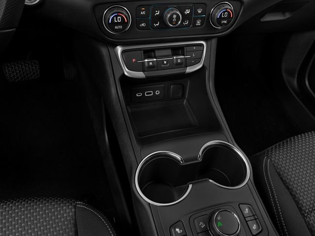 Used 2023 GMC Terrain SLT w/ Tech Package FWD image 9
