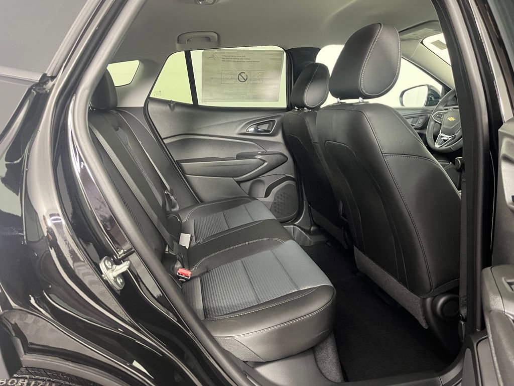 New 2026 Chevrolet Trax LT w/ Driver Confidence Package image 12