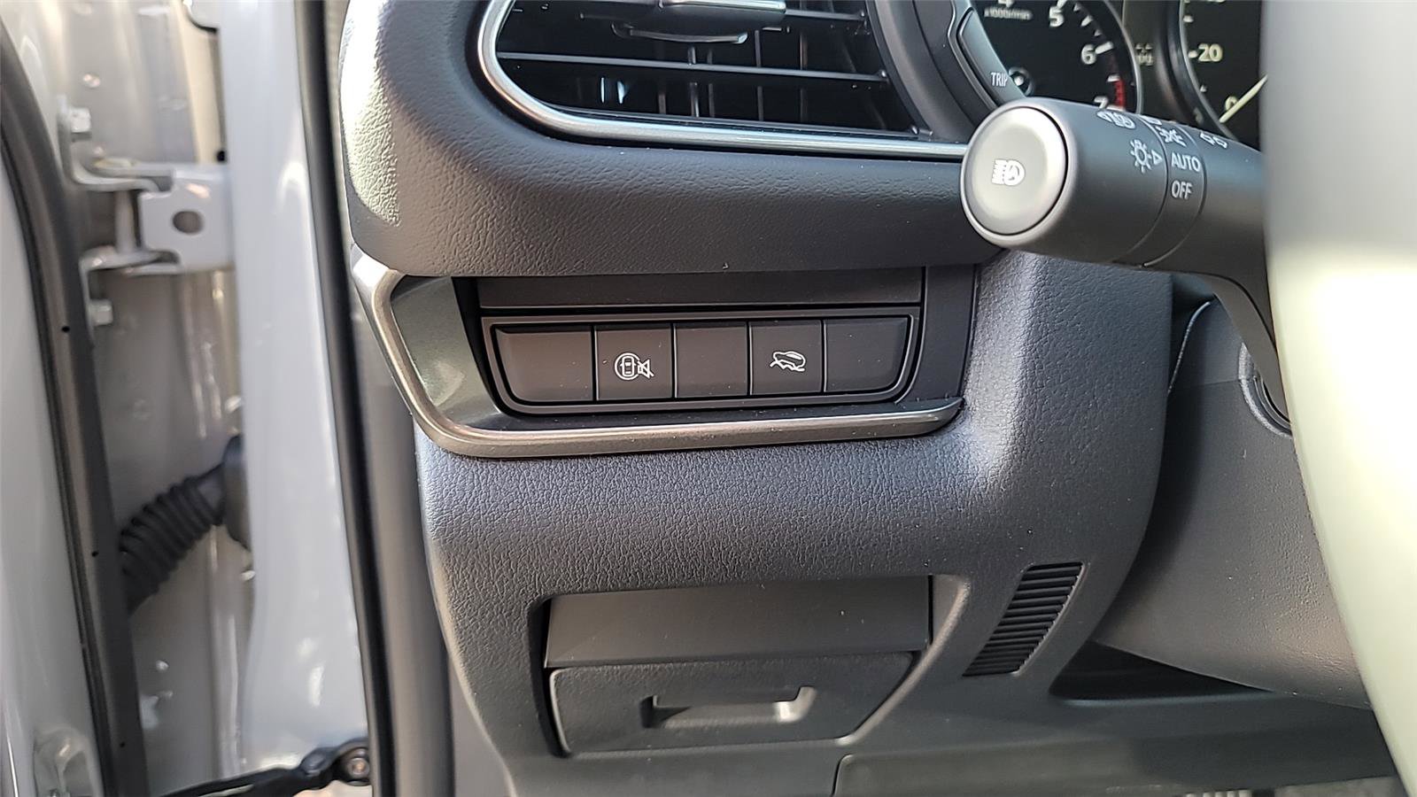 New 2025 MAZDA CX-30 AWD 2.5 S w/ Select Sport Pkg image 18