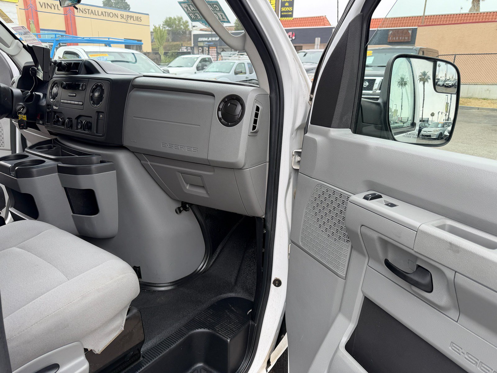 Used 2014 Ford E-150 and Econoline 150 w/ Power Group RWD image 16