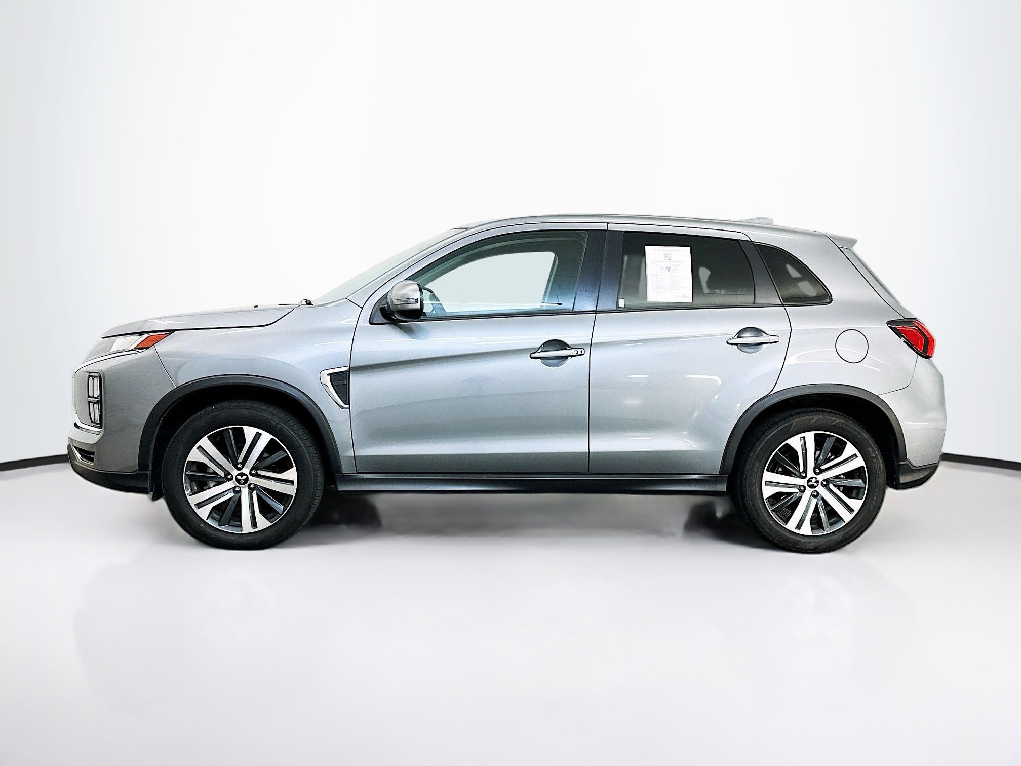 Used 2024 Mitsubishi Outlander Sport SE image 4