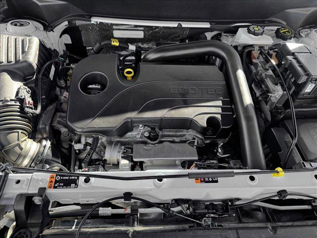 Used 2024 GMC Terrain SLE image 21