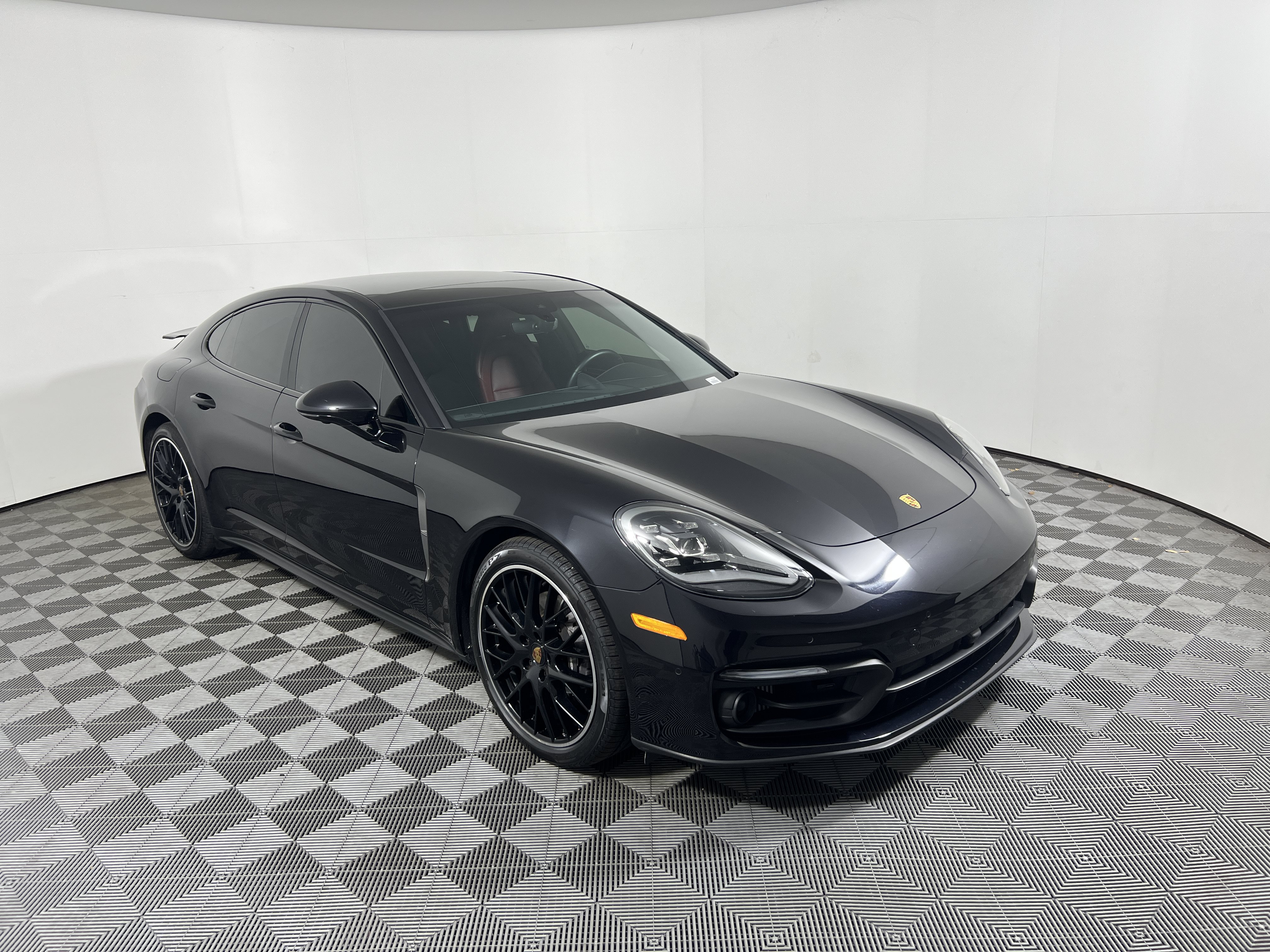 Certified 2023 Porsche Panamera 4 AWD/4WD image 9