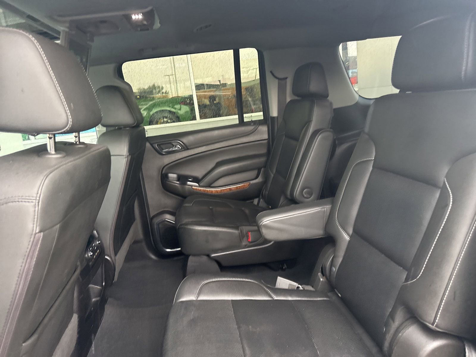Used 2019 Chevrolet Suburban Premier AWD/4WD image 18