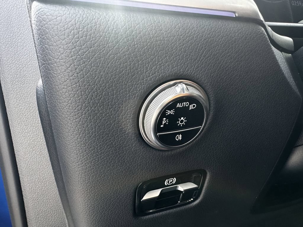 Certified 2025 Mercedes-Benz GLC 300 image 35