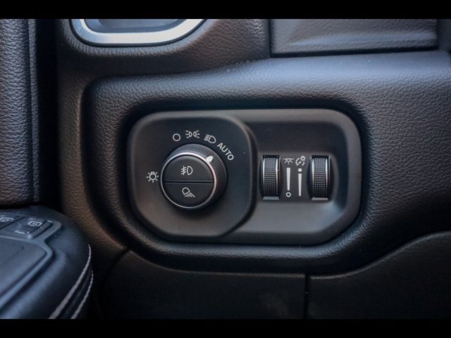 Used 2023 RAM 2500 Laramie AWD/4WD image 18