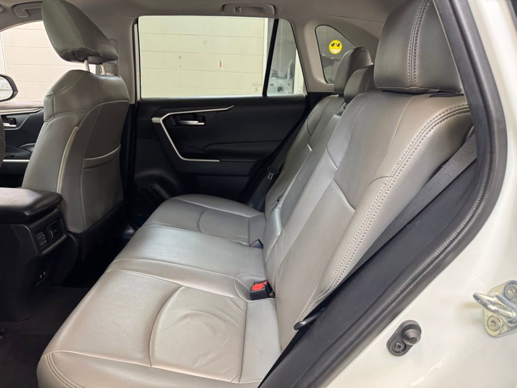 Used 2020 Toyota RAV4 XLE w/ Convenience Package image 15