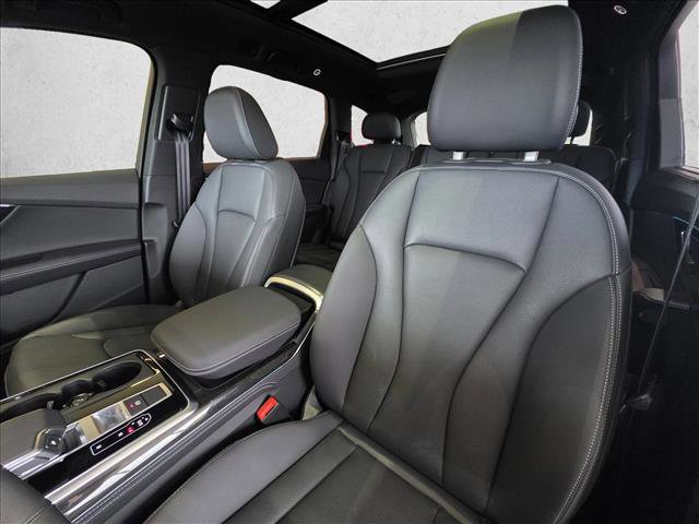 New 2025 Audi Q7 3.0T Premium Plus AWD/4WD image 14